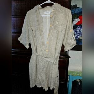 Mable linen romper size s, sold out on site, brand new without tags